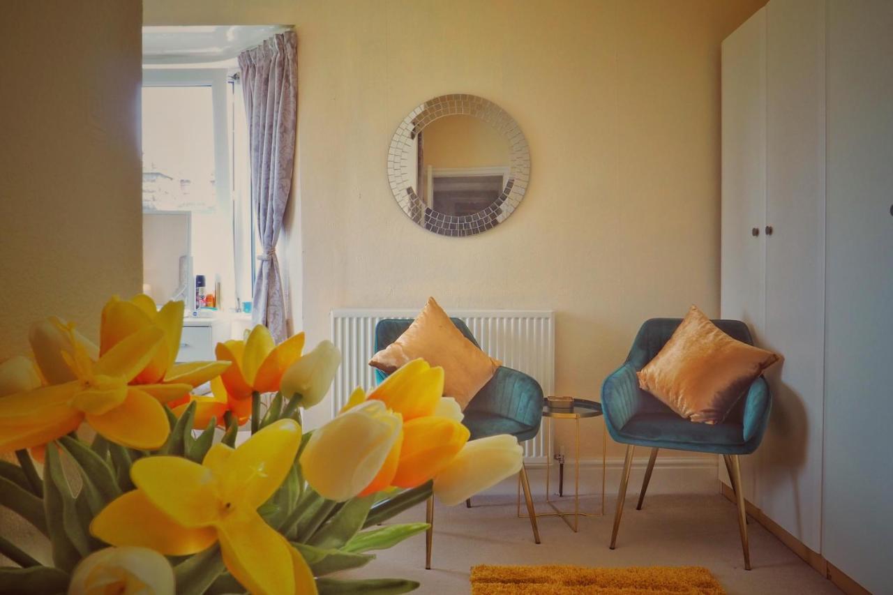 Alma Cliffe Guest House Barnoldswick Exteriör bild