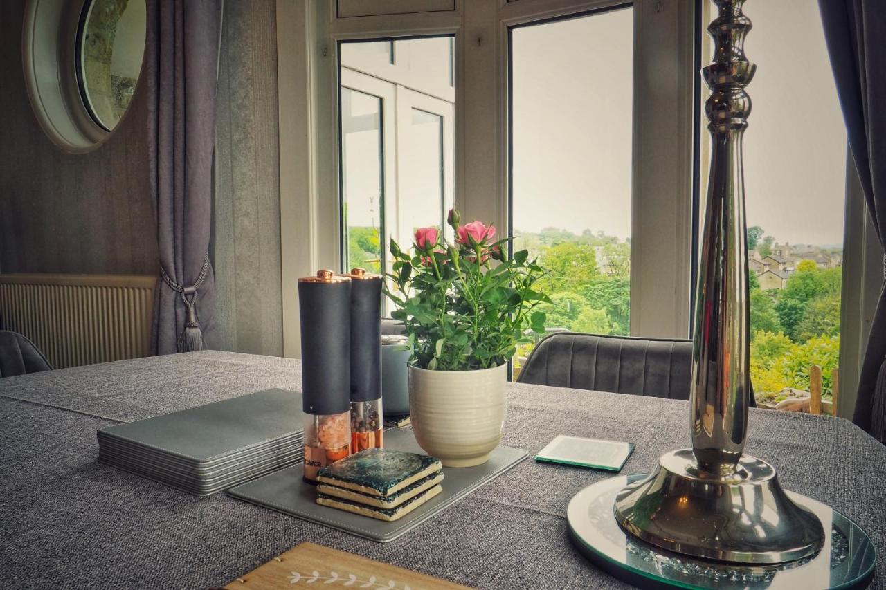 Alma Cliffe Guest House Barnoldswick Exteriör bild
