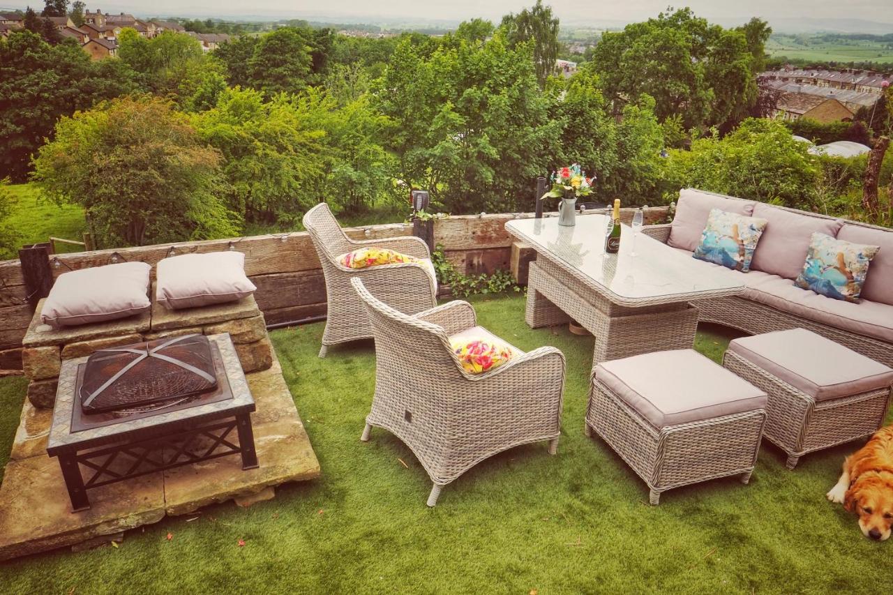 Alma Cliffe Guest House Barnoldswick Exteriör bild