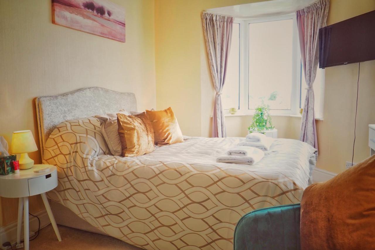 Alma Cliffe Guest House Barnoldswick Exteriör bild